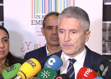 El PP y Cs piden la dimisión de Marlaska por un vídeo en el que se le ve en una cena en un local de Madrid