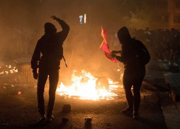 Los 2.000 jóvenes que tratan de sembrar el caos cada noche en Barcelona