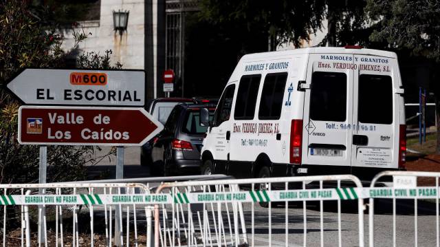 Furia franquista contra los marmoleros que levantarán la losa de Franco