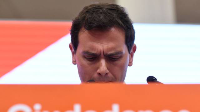 Albert Rivera dimite como líder de Ciudadanos, deja el escaño y abandona la política