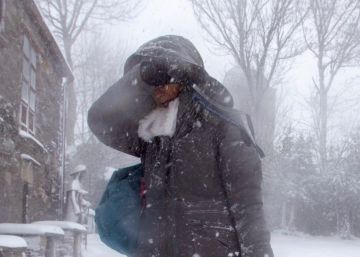El temporal de nieve sigue arreciando hoy, el sábado tregua y el domingo, otro frente