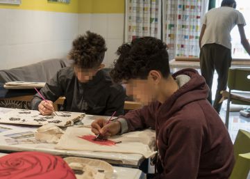 España mantiene sin papeles a casi 10.000 menores inmigrantes tutelados