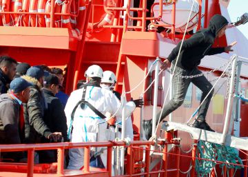 Rescatadas 207 personas en tres pateras en aguas de Fuerteventura, Alborán y el estrecho de Gibraltar