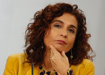 Montero insta a la Junta a elegir entre el Fondo de Liquidez Autonómico o los mercados