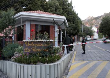 Bolivia carga contra España tras un confuso incidente en la Embajada de México en La Paz Bolivia carga contra España tras un confuso incidente en la Embajada de México en La Paz