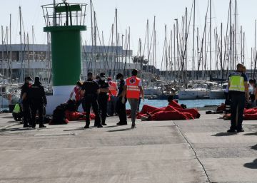 Muere un bebé que nació en una patera con destino a Canarias