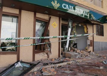 Detenida una banda de ladrones en Granada que empotraba tractores contra sus objetivos