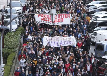 Bizkaia refuerza la seguridad en la AP-8 por riesgo de desprendimientos en la zona del vertedero Zaldibar