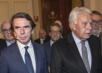 González y Aznar culpan a los extremismos de romper los consensos de 1978 González y Aznar culpan a los extremismos de romper los consensos de 1978