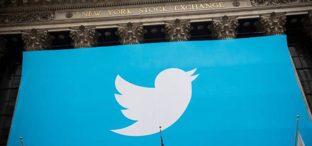 El logo de Twitter en el parqué de Nueva York El logo de Twitter en el parqué de Nueva York