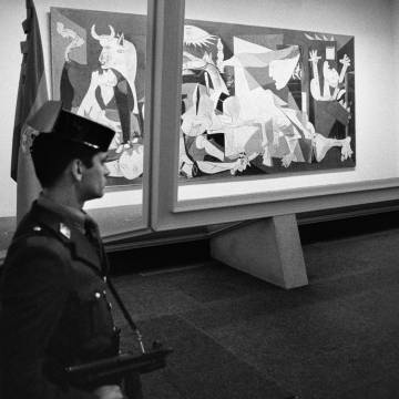 El 'Guernica' tras su regreso a España.