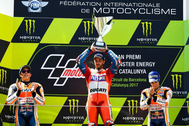 Dovizioso vuelve a ganar, ahora en Montmeló, por delante de Márquez y Pedrosa