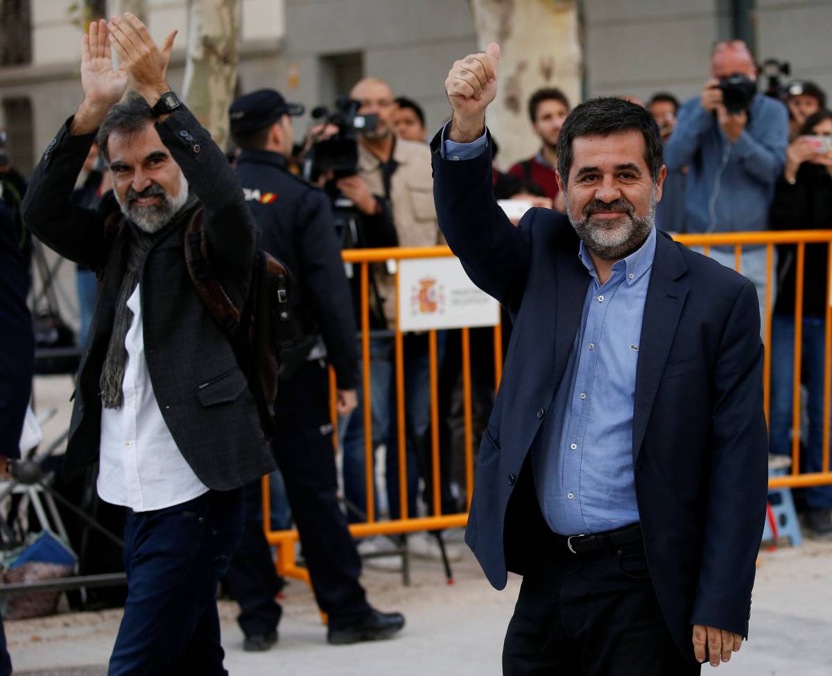 La juez envía a la cárcel a Jordi Sànchez y Jordi Cuixart, líderes de ANC y de Òmnium, por sedición
