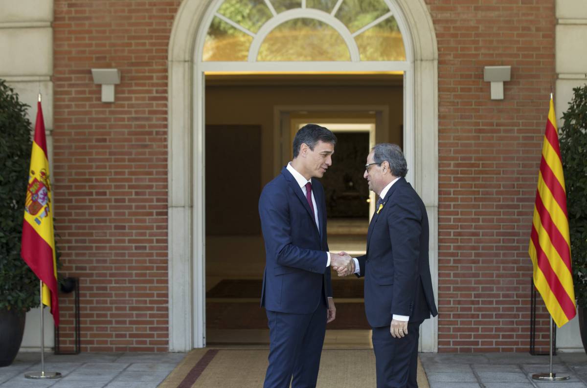 Sánchez se reúne con Torra decidido “a dar un paso al frente para devolver la normalidad a España”