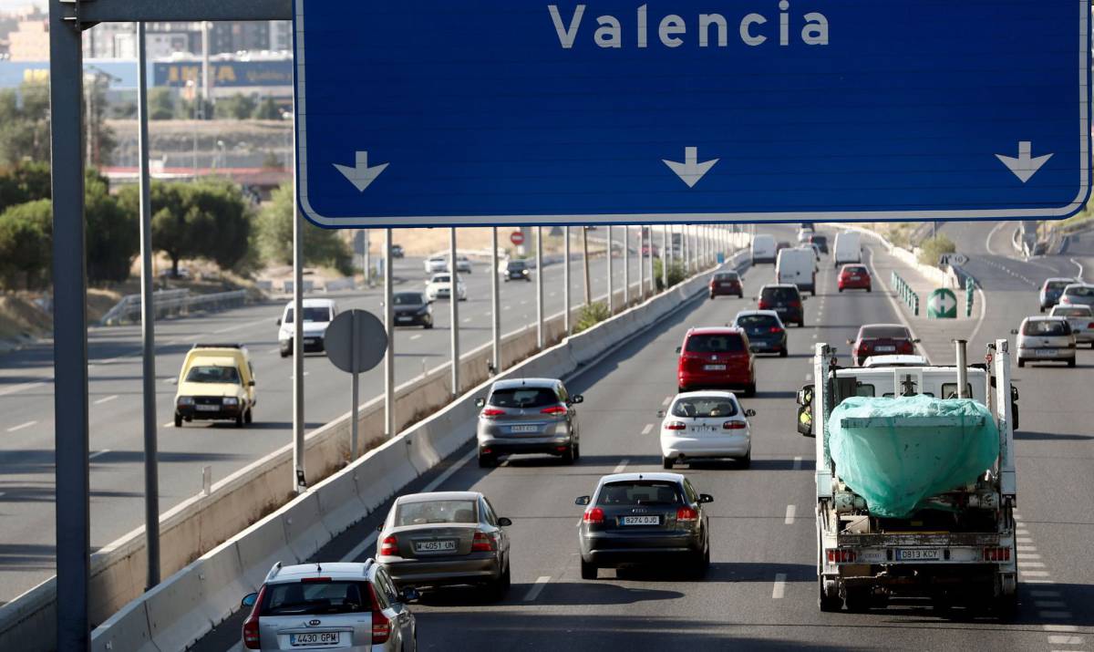 Vista de la carretera A-3 dirección Valencia en el kilómetro 10, el pasado viernes.