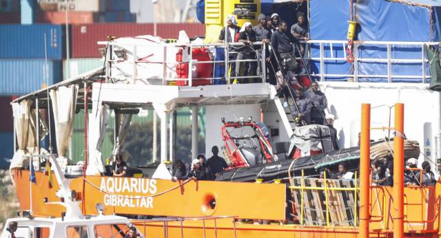 Así te hemos contado el desembarco de la flotilla del ‘Aquarius’ en Valencia