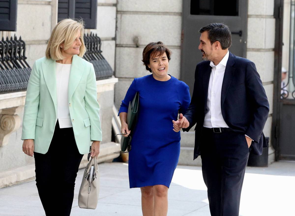Soraya Sáenz de Santamaría anuncia que deja la política