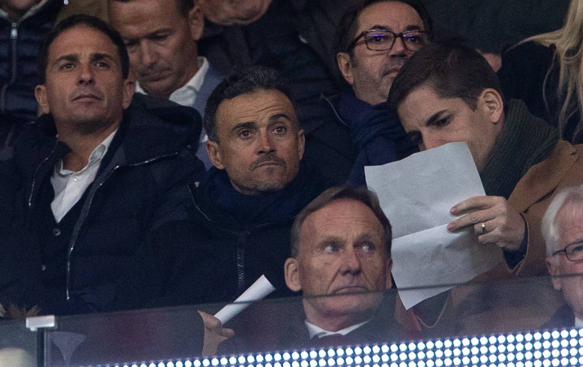 Luis Enrique, este martes en el palco del Metropolitano durante el Atlético-Dortmund.