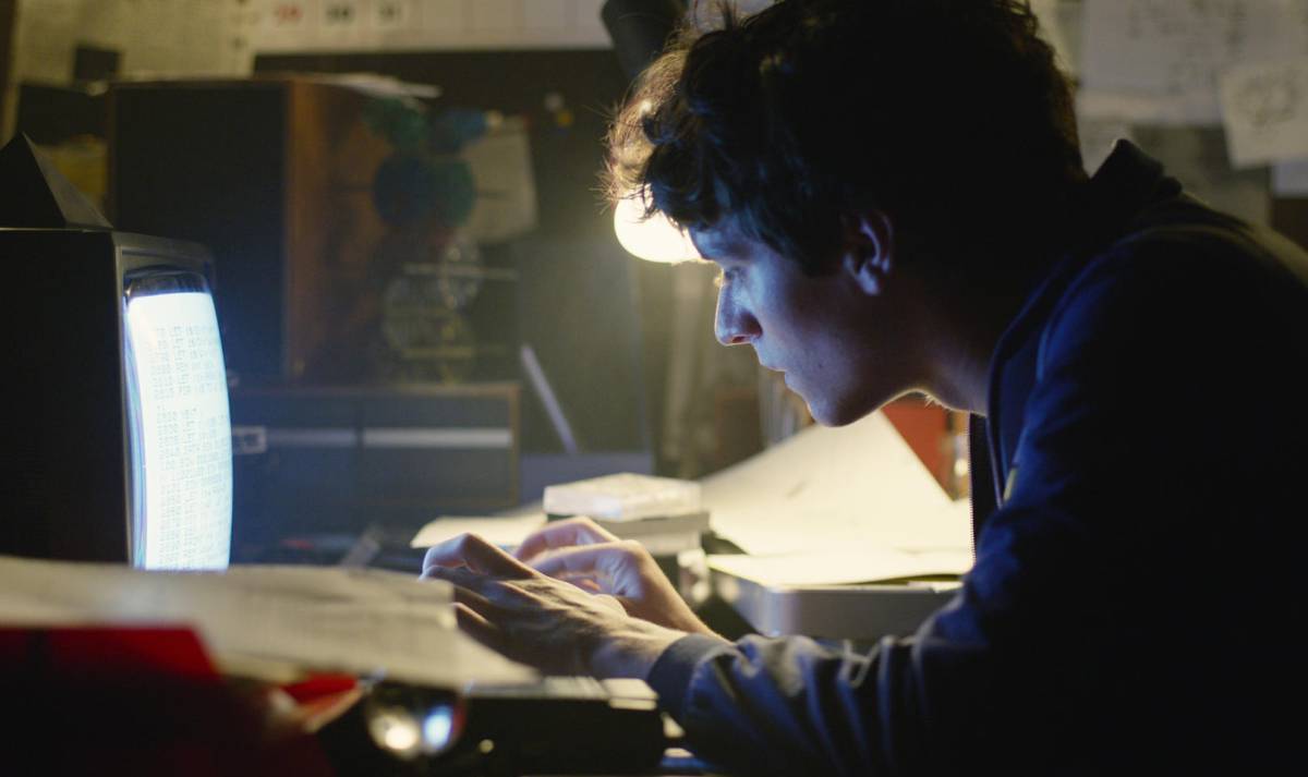 Fionn Whitehead en la película 'Black Mirror: Bandersnatch'.