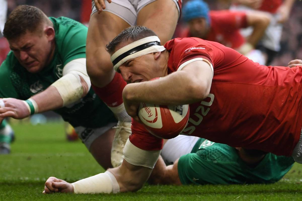 Parkes anota frente a Irlanda.
