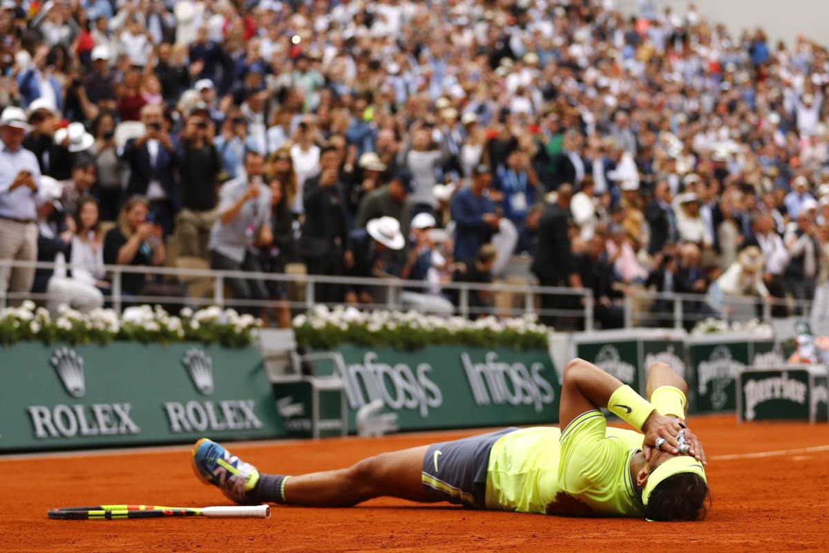 Nadal celebra su triunfo contra Thiem en la final de París.