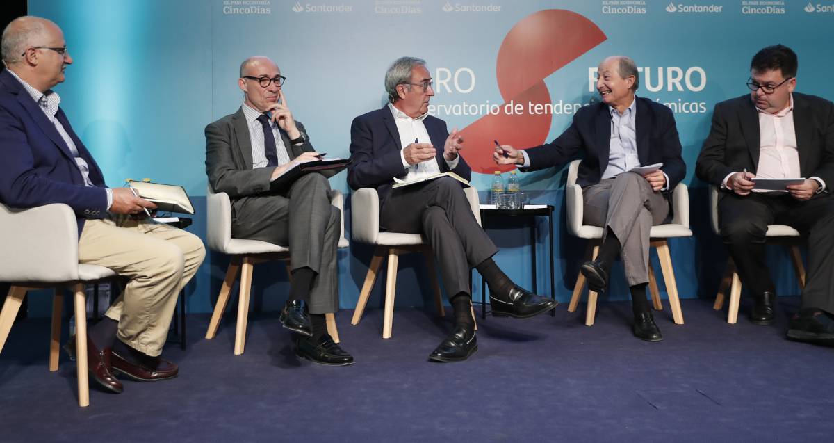 De izquierda a derecha: Jorge Onrubia, Francisco Pérez, Fernando Fernández y Santiago Carbó.