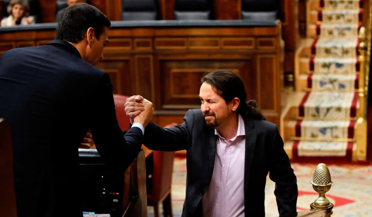Sánchez defiende el diálogo en Cataluña frente al duro ataque del PP