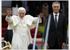 Miles de portugueses asisten a la misa del Papa