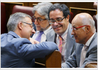 CiU y PNV mantienen vivo al Gobierno pero elevan su precio
