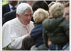 El Papa vuelve a condenar el nazismo en la última jornada de su viaje a Reino Unido