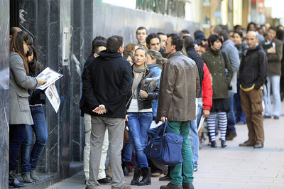 FOTOGALERIA: Una fila creciente