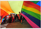 Los turcos desafían el miedo y celebran la fiesta del Orgullo Gay