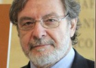 Cebrián afirma que la prensa ya no vertebra la opinión pública