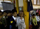 La crisis provoca el primer éxodo de inmigrantes de las aulas