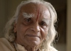B.K.S. Iyengar, el gurú que extendió el yoga en occidente B.K.S. Iyengar, el gurú que extendió el yoga en occidente