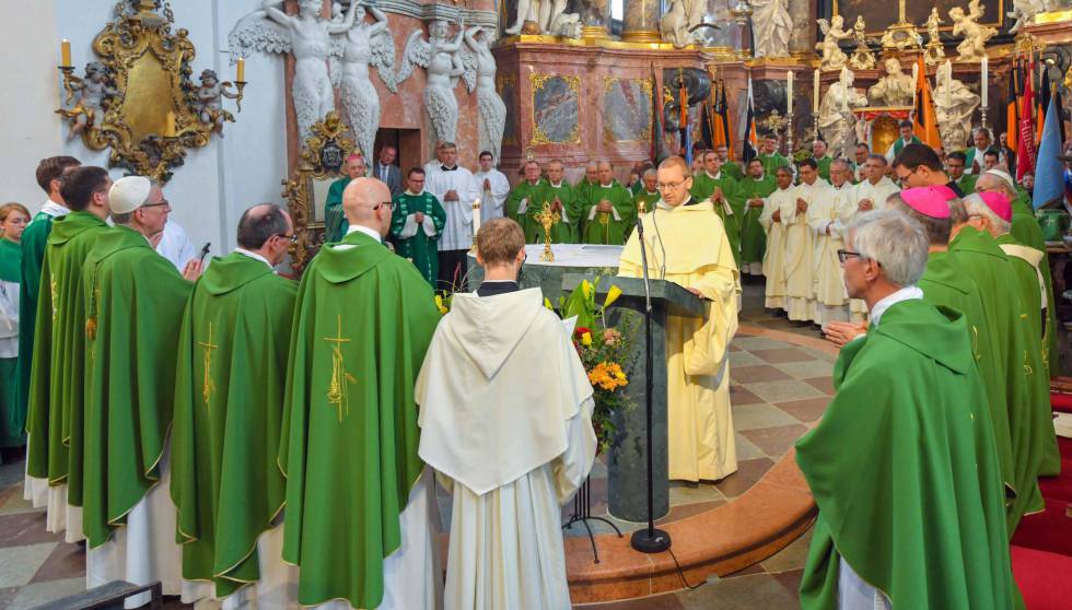 El Papa convoca els presidents de totes les conferències episcopals per aturar els abusos sexuals
