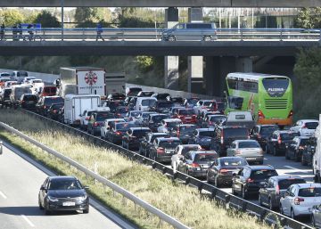Los países de la UE pactan reducir en un 35% las emisiones de CO2 de coches para 2030