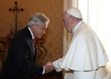 El Papa expulsa de la Iglesia a dos obispos chilenos acusados de abusos