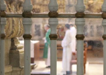 Cinco diócesis sugieren instalar cristaleras en despachos de sacerdotes
