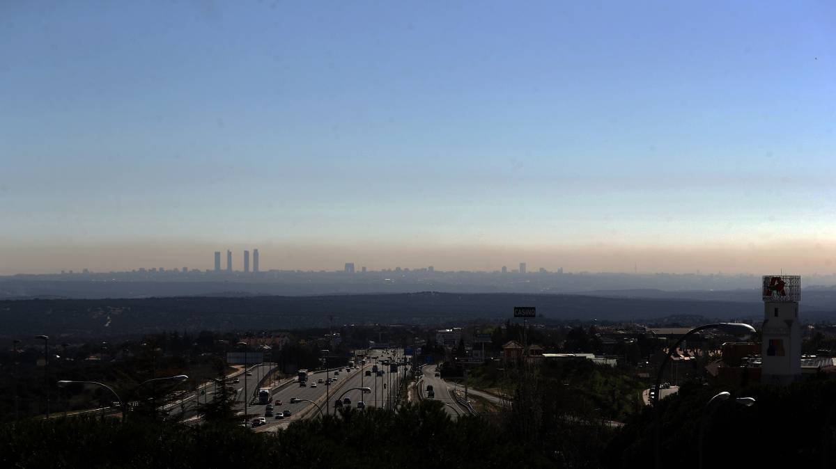 Pollution haze over Madrid in March 2017.