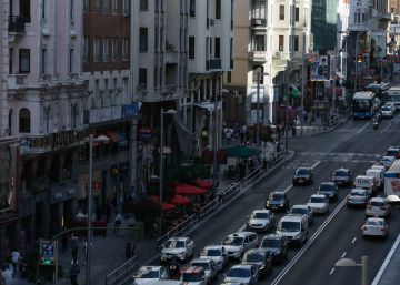 El Govern espanyol proposa vetar les vendes de cotxes de gasolina i dièsel el 2040