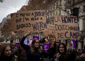 La ‘avalancha violeta’ saca a la calle en Francia a miles de mujeres