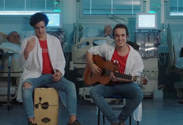 No es un milagro, es solo música