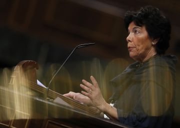 El Gobierno mantiene el sistema de becas de Wert que el PSOE criticó en la oposición