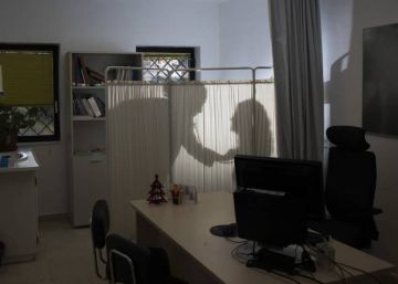 La contratación de médicos sin MIR se extiende entre las comunidades