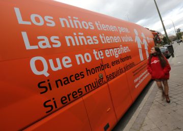 El Gobierno revoca a Hazte Oír la condición de utilidad pública por su campaña contra los transexuales