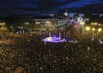 Una movilización masiva exhibe en las calles la fuerza del feminismo