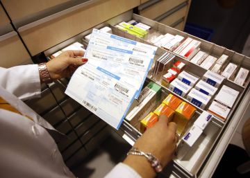 Los madrileños ya pueden retirar medicamentos en otras comunidades con la receta electrónica