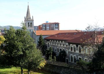 Los colegios católicos recomiendan “informar” sobre los abusos porque es “más sencillo y adecuado” que denunciar