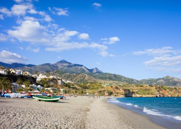Una tromba subterránea de aguas fecales en pleno destino turístico